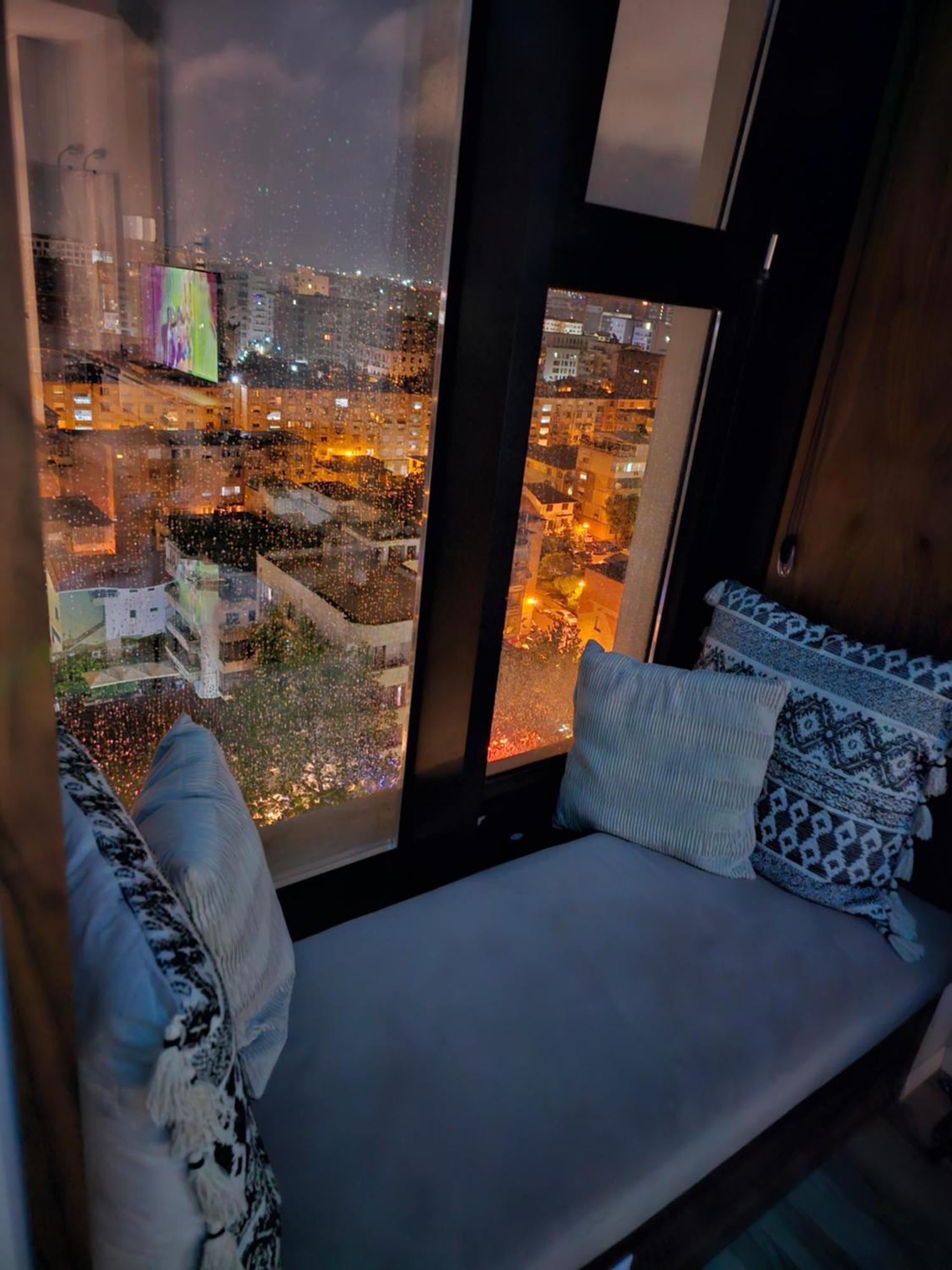 Luxury Square 21, Seven Heavens Apartment *